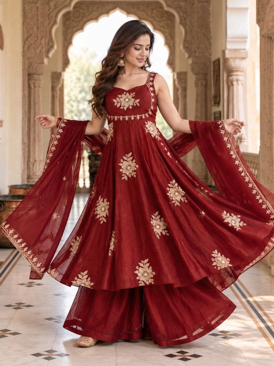Women Ethnic Motifs Empire Thread Work Kurta with Palazzos & With Dupatta