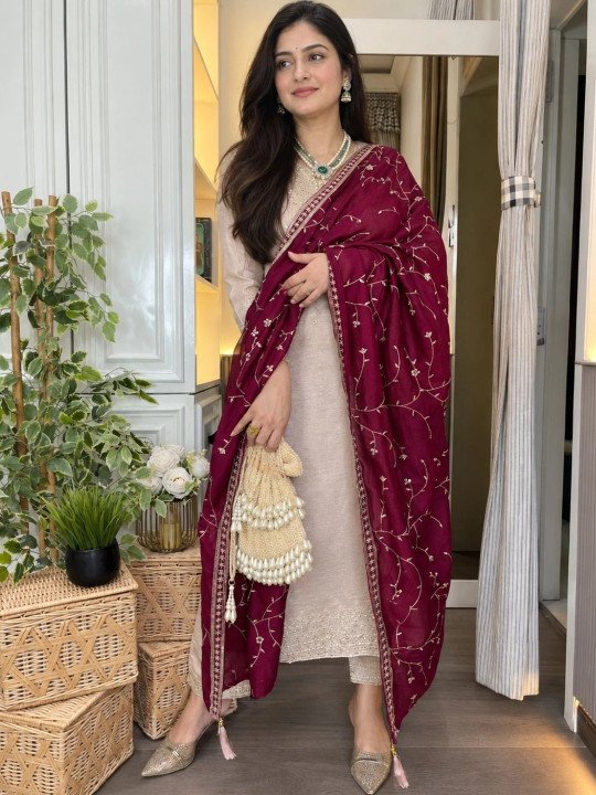 Women Embroidered Regular Kurta with Trousers & With Dupatta