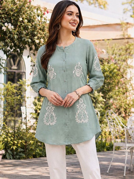 Women Ethnic Embroidered Thread Work Kurti