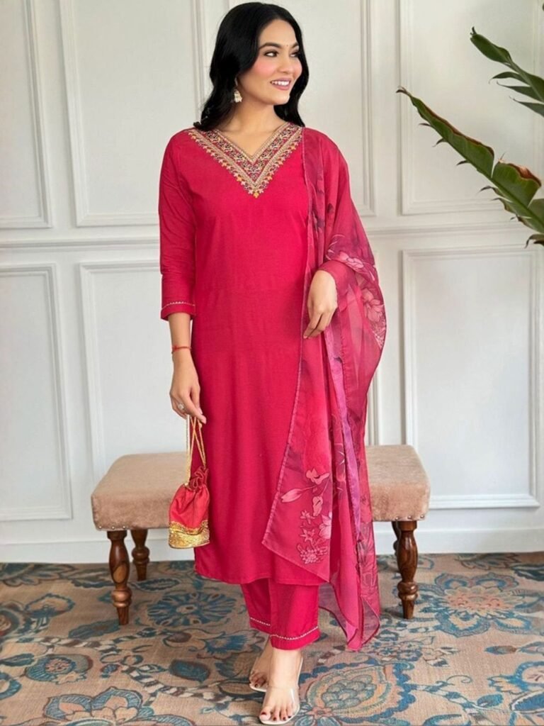 Women Floral Embroidered Regular Kurta with Trousers & With Dupatta