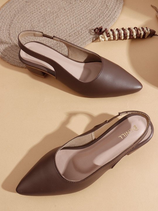 Women Solid Pointed Toe Leather Sandals
