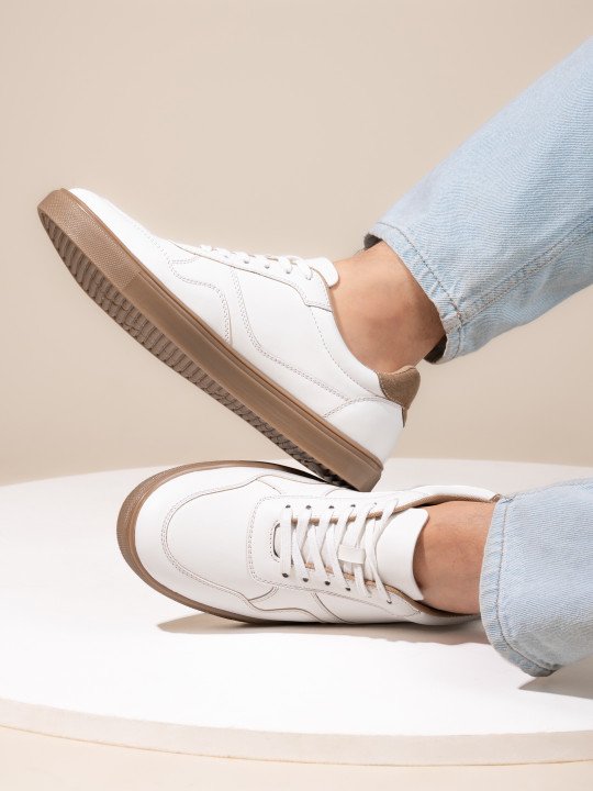 Roadster | The Lifestyle Co. Men Lace-Ups Round Toe Sneakers